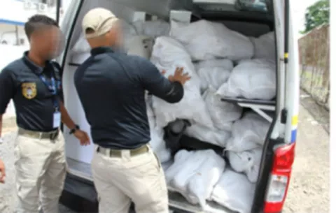 Retiene 148 sacos de ñame en Merca Panamá por supuesto contrabando 