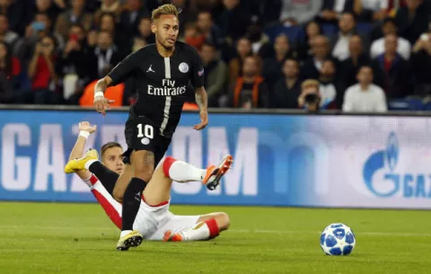 Messi, Neymar, Ronaldo y Modric integran la lista de 30 candidatos al Balón de Oro
