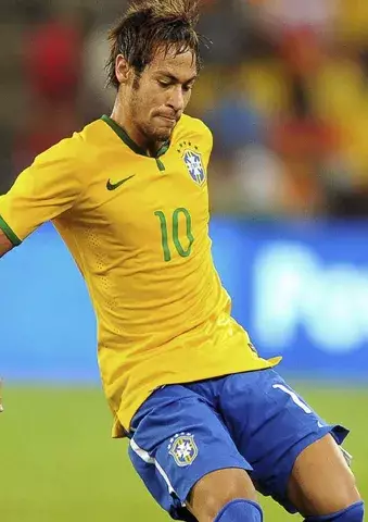 Brasil golea con autoridad y Neymnar firma un triplete