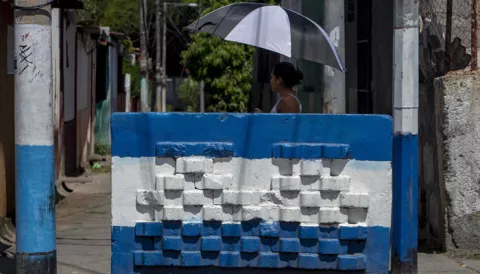Llaman a "vestir" cementerios de azul y blanco para protestar en Nicaragua