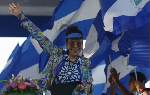Grupo opositor espera que Ortega adelante las elecciones tras sanción a su esposa