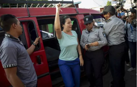 Ortega anuncia excarcelación de 100 "presos políticos" tras retiro opositor