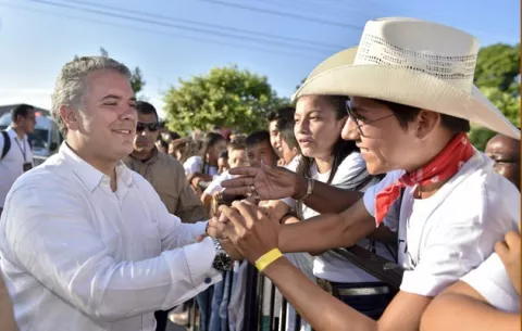 Maduro insulta al presidente de Colombia y lo llama esclavo y arrastrado del imperio