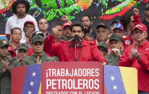 Maduro advierte "con fuerza" que no permitirá intervención en asuntos internos de Venezuela 