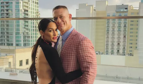 ¿John Cena tiene una nueva pareja...?