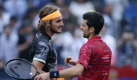Djokovic y Federer se despiden de Shanghái y dan paso a la nueva generación