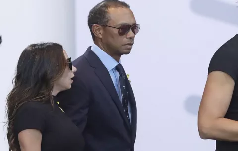 Novia de Tiger Woods, con historial crediticio de terror