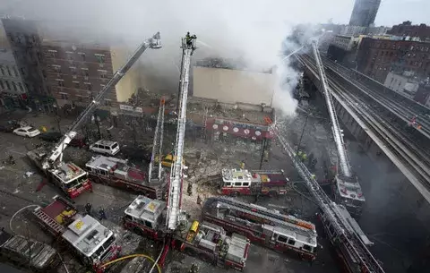 Explosión en un edificio en Nueva York deja varios heridos