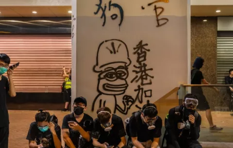 Las luchas de Hong Kong transforman el significado de la rana Pepe nuevamente