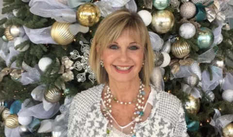 Olivia Newton habla sobre su batalla contra el cáncer