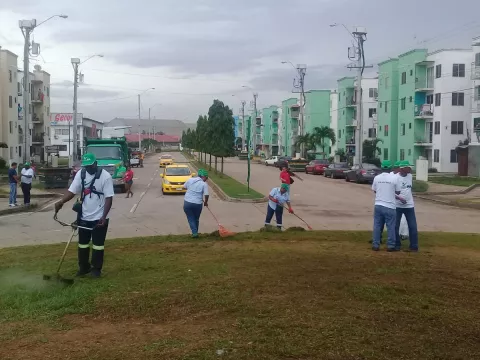 Realizan operativo de recolección de enseres y basura en Curundú.