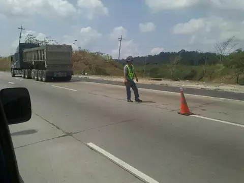 Continúan los operativos contra camiones