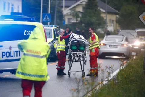 Investigan tiroteo en la mezquita de Oslo como un acto terrorista