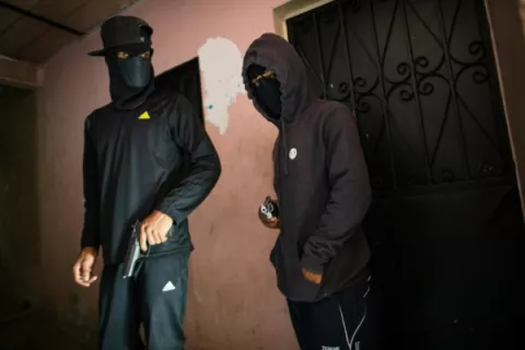 Pandillero venezolano "El Negrito" se queja de la crisis y de las bajas en el negocio del hampa