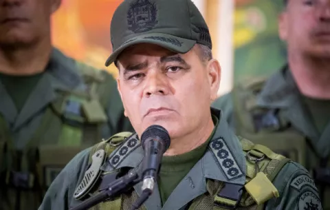 El ministro de Defensa le planteó a Nicolás Maduro que renunciara, según el Washington Post
