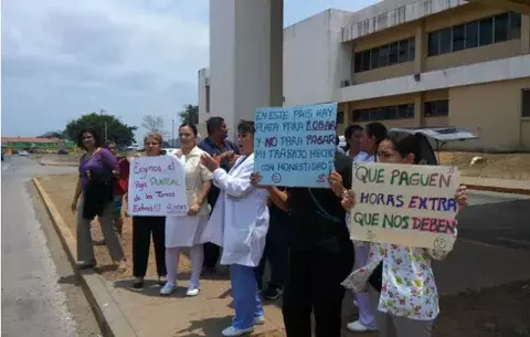 Por tercer día seguido sale a protestar personal de salud del Nicolás Solano