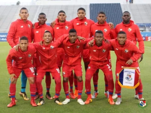 Panamá golea a Guadalupe en su debut del premundial sub20