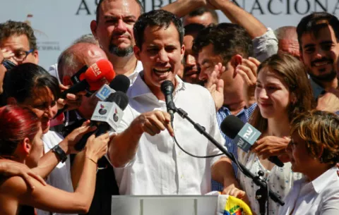 Presión a Venezuela debe ser constante