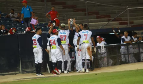 Herrera y Panamá Metro están a una victoria de meterse en las semifinales