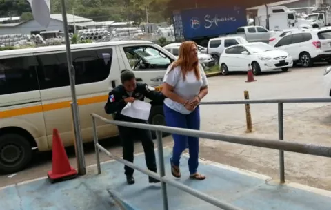 Confirman detención provisional de corregidora por posesión de marihuana