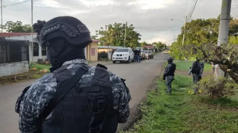 Encierran a siete adultos y un menor por presuntos pandillerismo en David