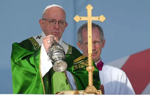 "Pelea tu espacio hoy; nadie te puede prometer un día de mañana": papa Francisco a jóvenes en misa de envío de la JMJ