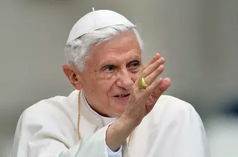 El adiós más mediático del papa emérito Benedicto XVI