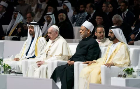 El Papa llama a crear un futuro juntos en la cuna del islam