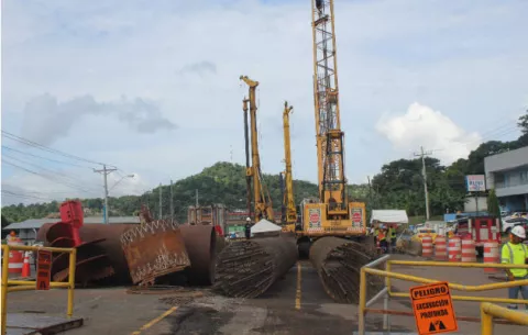 Autoridades chorreranas paralizan construcción de corredor de playa