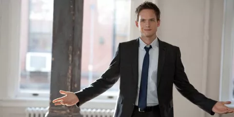 Patrick J. Adams regresará a 'Suits'