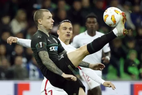 Algunos futbolistas rusos tomaron la senda de la perdición