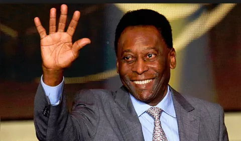 Pelé está estable y 'sigue en observación' en Sao Paulo