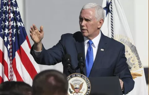 Senadores piden a Pence no usar a Colombia en acción bélica contra Venezuela