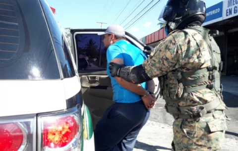 Viajeros que se hacían pasar por peregrinos, la mayoría nicas, son detenidos en frontera