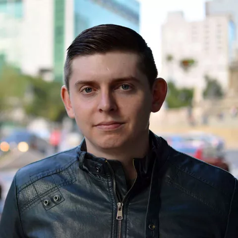Liberan al periodista de canal de EE.UU. detenido por varas horas en Venezuela