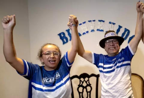 Periodista Lucía Pineda: 'Estuve defecando dos semanas en mi mano' en una  prisión de Nicaragua