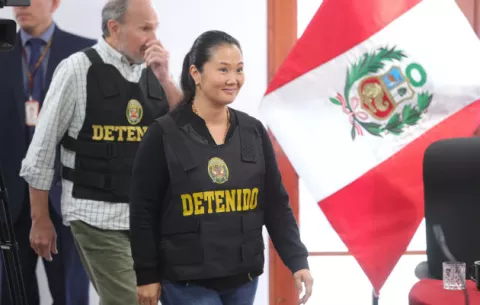 "Derecho a la libertad" y "proceso justo" pide Fujimori para su hija en Perú