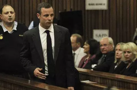 Pistorius se declara inocente del asesinato de su novia