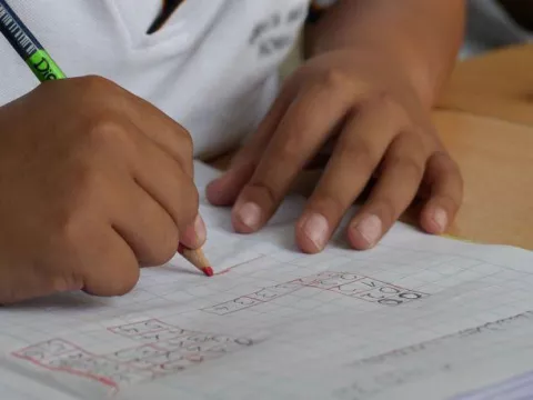 Educación, más allá que ir a dar o recibir clases, es compromiso de todos