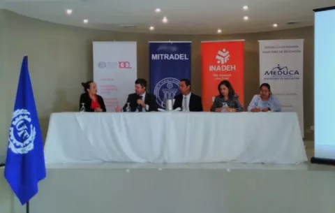 Panamá lanza plataforma para sacar más provecho al talento humano
