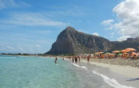La triste verdad de las playas de Italia