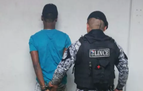 Comerciante aplica conocimientos de Kung-fu y frustra robo en San Isidro