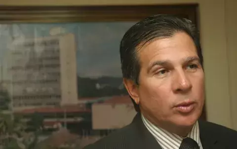 Viceministra le exige una disculpa pública al diputado Varela