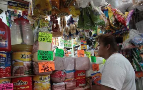 Los precios al consumidor en México suben 5.02 por ciento en septiembre a tasa anual 