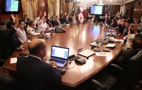 Ejecutivo aprueba $23,669 millones en presupuesto para la vigencia fiscal 2019