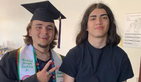 Hijo de Michael Jackson seguirá bajo la tutela de su primo 