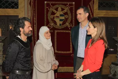 Los príncipes de Asturias visitan a los 'reyes católicos'