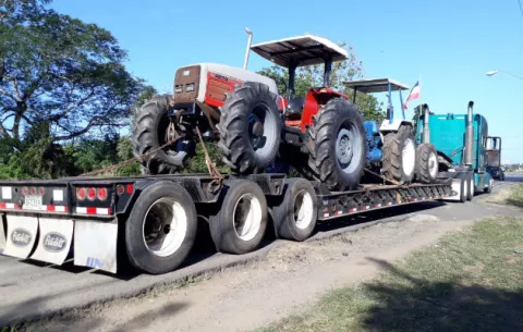 ¡Sorpresa! Productores son retenidos con sus equipos camino a la protesta en Divisa