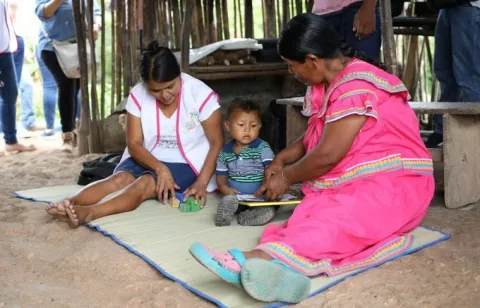 Evalúan avances de programa 'Cuidarte', que beneficiará a niños en áreas comarcales y de pobreza extrema