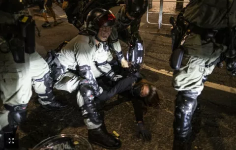 Tragedia en Hong Kong por lealtad absoluta exigida por China 